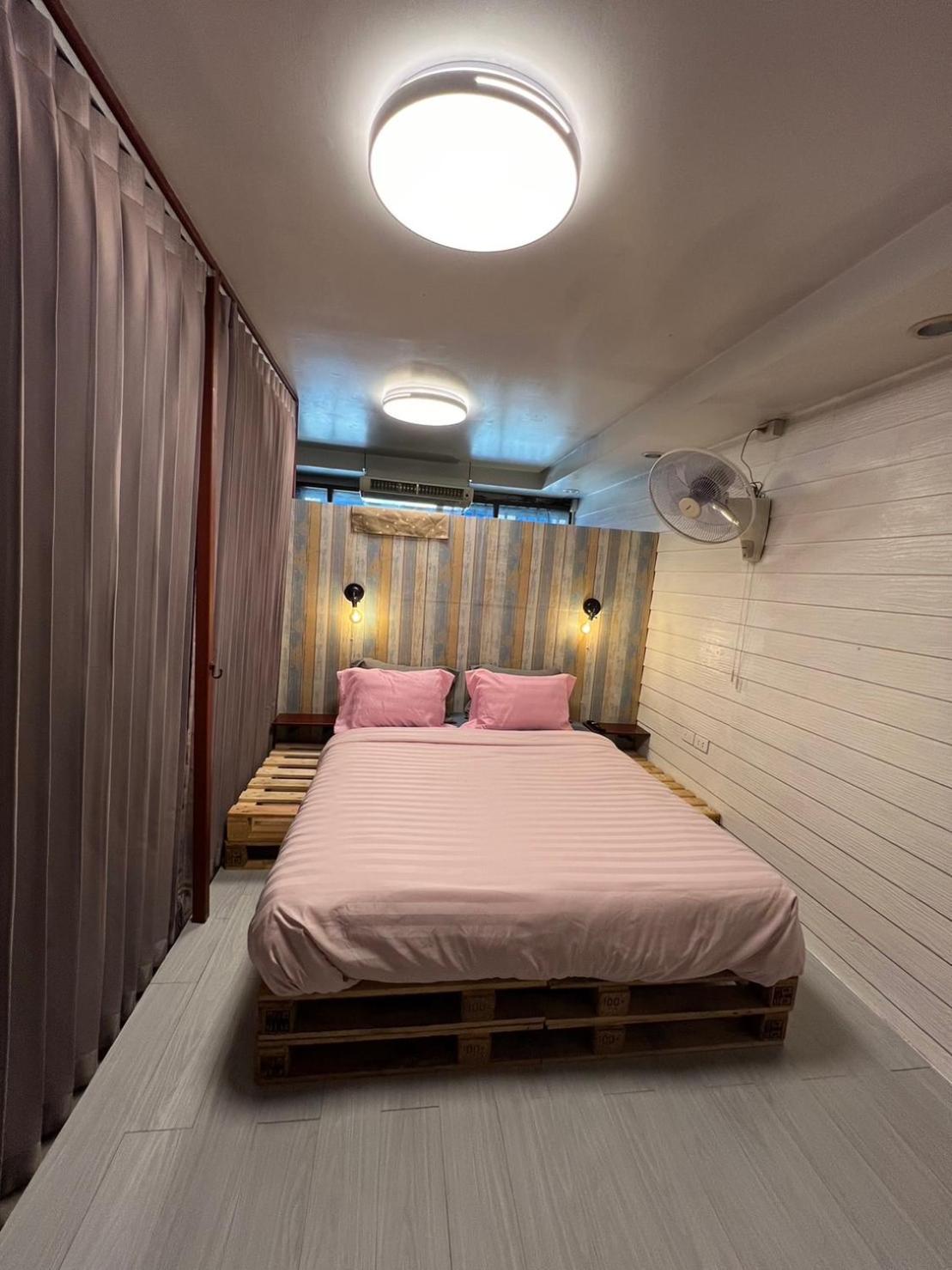 Khách sạn La Bangkok